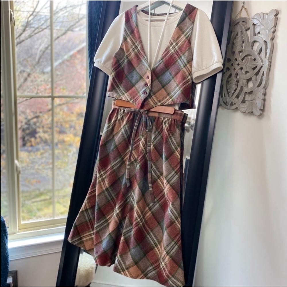 1970s Vintage Plaid Skirt with Belt and Vest Set